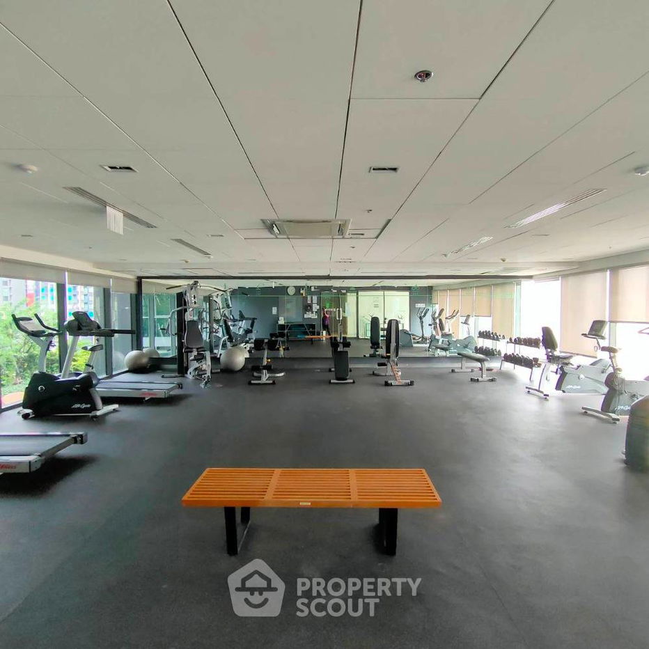 picture 2-BR Condo at Ideo Mobi Rama 9 near MRT Phra Ram 9 (ID 450393) - 5/15