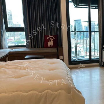 🚆✨ Luxury condo in the heart of the city, Life One Wireless – BTS Ploenchit