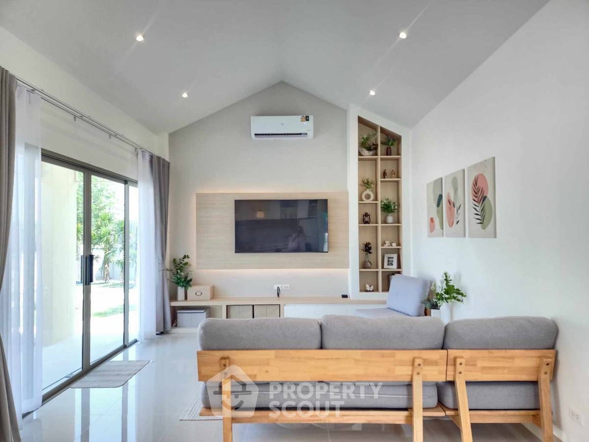 picture 3-BR House at Baan Rom Dee Hua Hin in Hin Lek Fai (ID 2085483) - 3/5