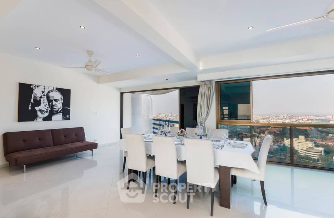 picture 3-BR Duplex at Jomtien Plaza Condotel close to Jomtien Beach (ID 1536895) - 5/17