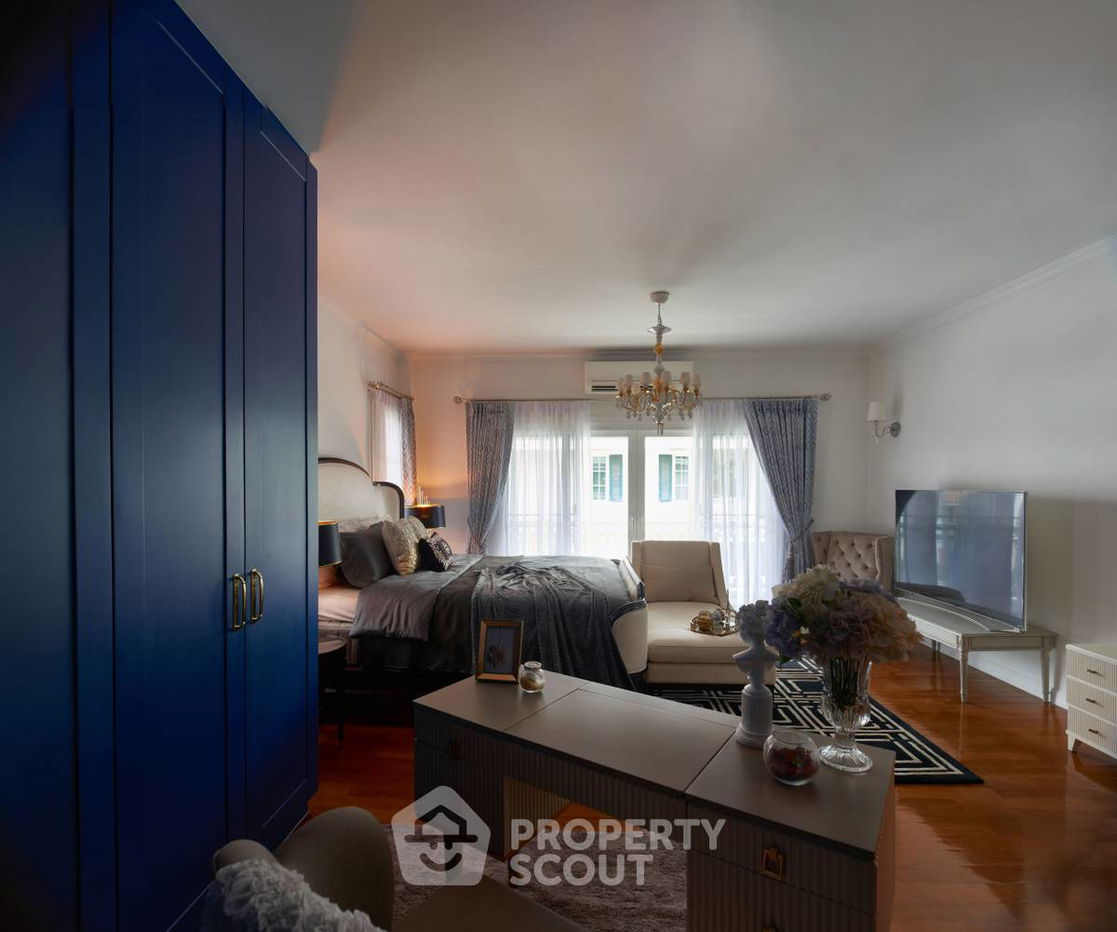 picture 3-BR House at Fantasia Villa 3 near BTS Bearing (ID 1377550) - 23/37