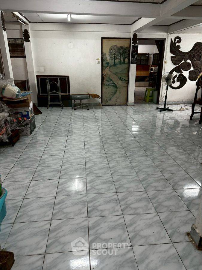 picture 7-BR House at 95E1 in Khlong Chan (ID 2147360) - 6/10
