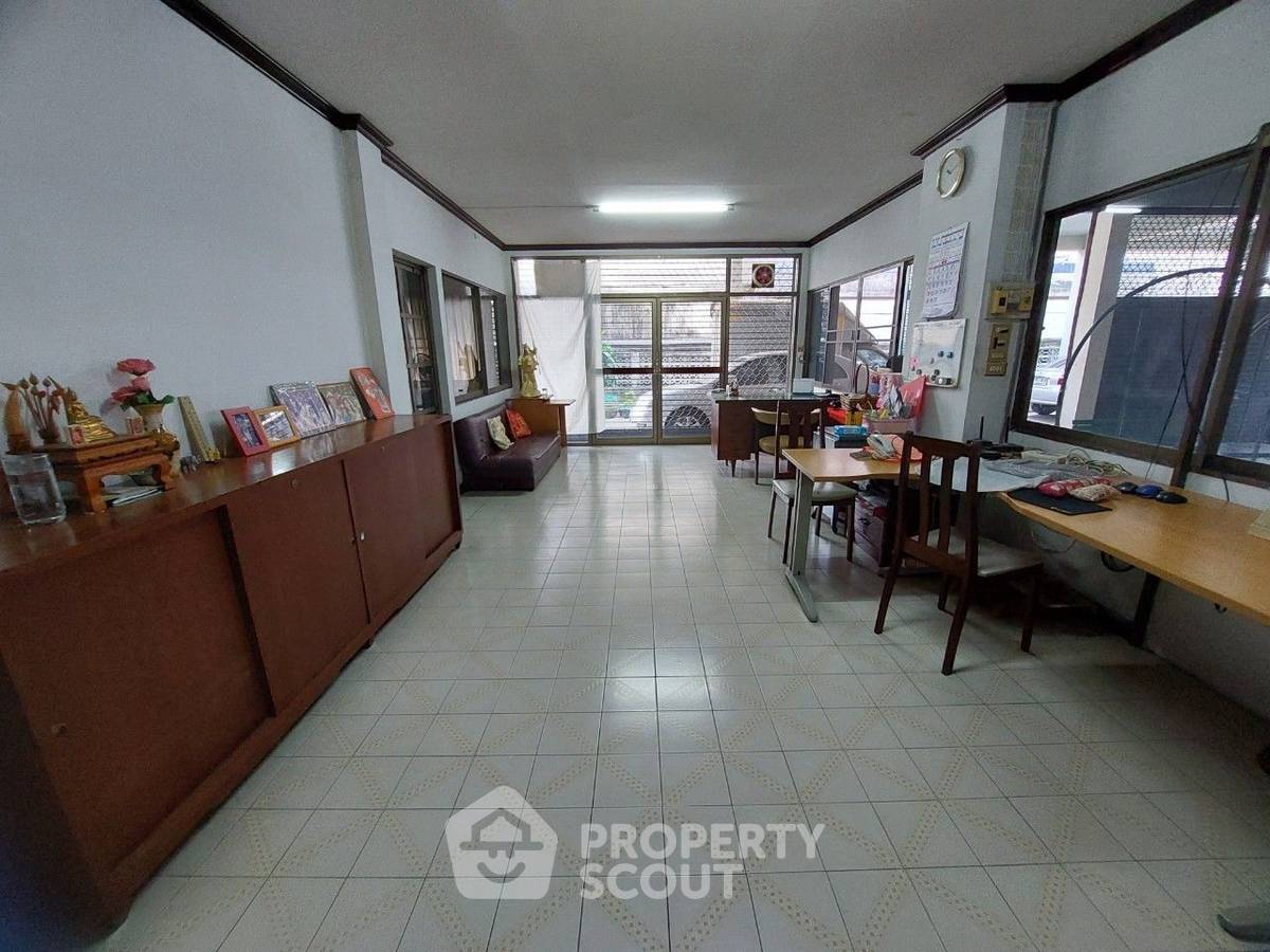 รูป บ้าน 6-ห้องนอน ใกล้ BTS พระโขนง (ID 782117) - รูปที่ 17/24