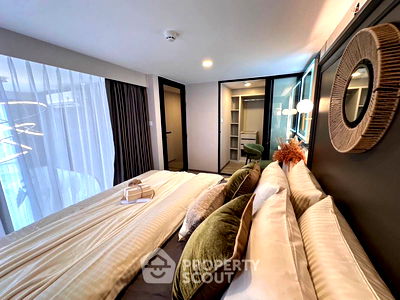 Condos for rent MRT Sutthisan : 2-BR Condo at SOHO Bangkok Ratchada near MRT Huai Khwang (ID 1822199)