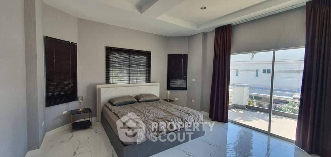 picture 3-BR Villa close to Pattaya (ID 1881728) - 12/15