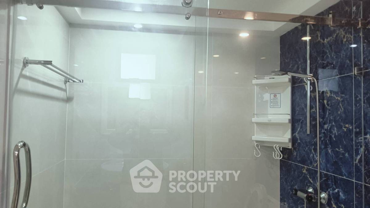picture 1-BR Condo at Jomtien Complex Condotel close to Jomtien Beach (ID 2107278) - 13/19
