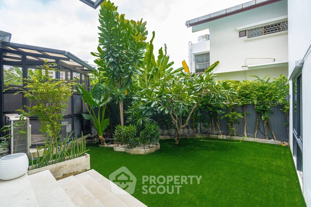picture 4-BR House close to Sukhumvit (ID 2284353) - 15/20