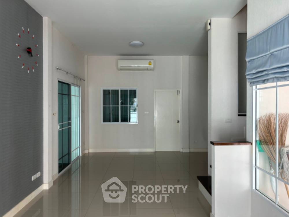 picture 4-BR Semi-detached House at Thanasiri Ratchapruek-Thanamnon in Bang Krang (ID 1623882) - 2/13