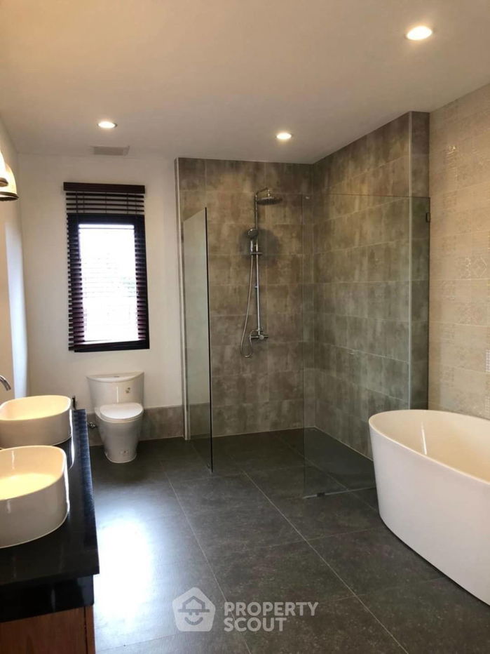 picture 4-BR House at Phutara close to East Pattaya (ID 2145523) - 16/20