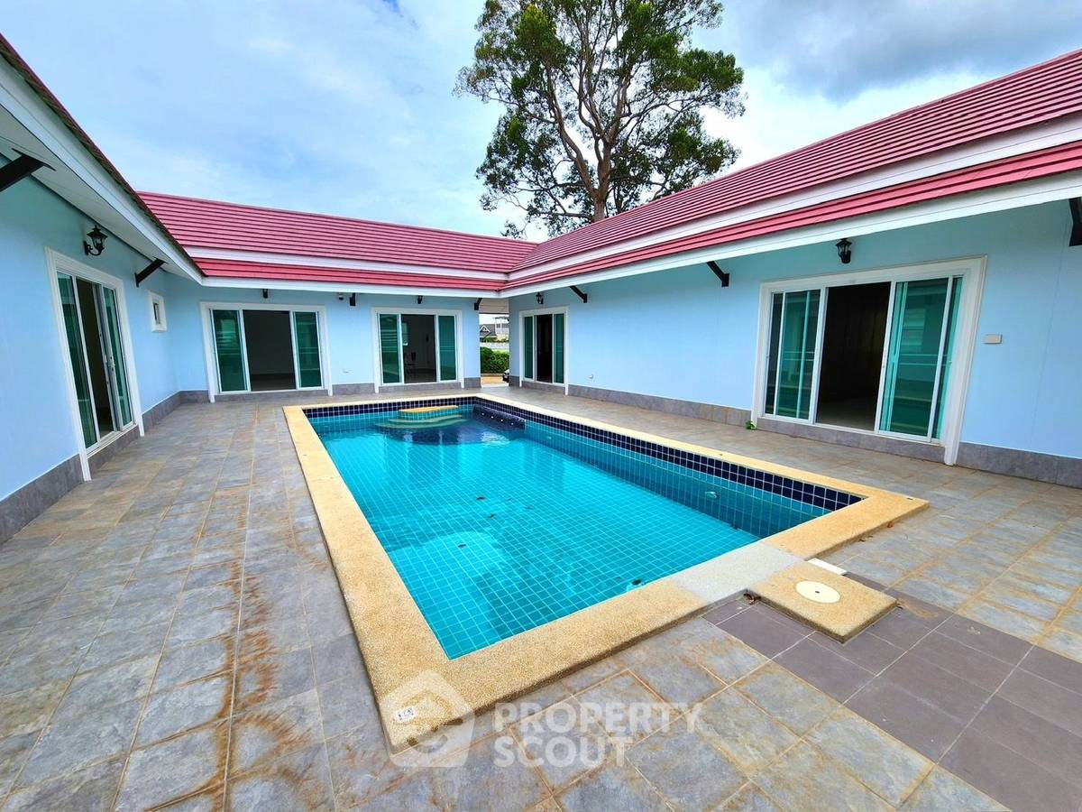 รูป วิลล่า 4-ห้องนอน ที่ บ้านโชคชัย 4 บางเสร่ ใน บางเสร่ (ID 2111273) - รูปที่ 2/15