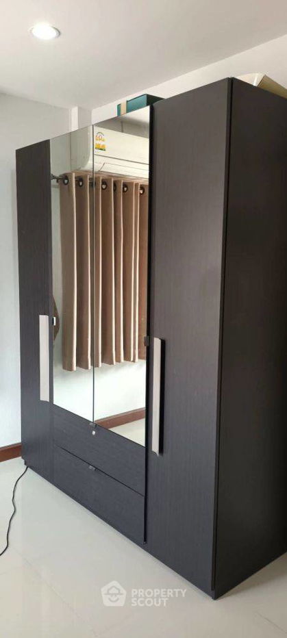 picture 3-BR Condo at Vela De Condo UTCC-Vipawadee 2 near MRT Huai Khwang (ID 2150366) - 10/10