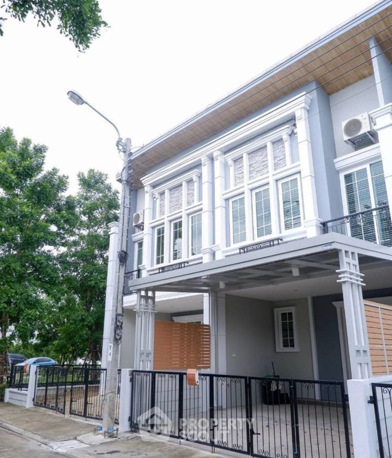 picture 4-BR Townhouse at Golden Town Sathorn near MRT Bang Wa (ID 2150379) - 1/6