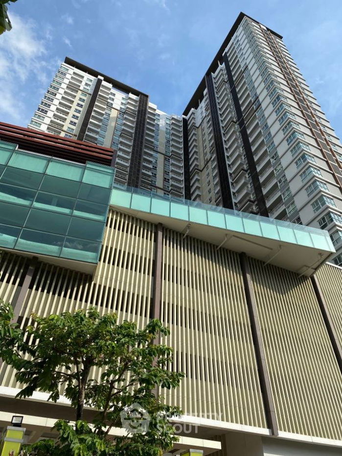picture 1-BR Condo at The Parkland Grand Taksin near BTS Talat Phlu (ID 818016) - 2/8