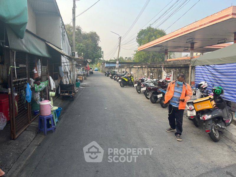 รูป ที่ดินสำหรับปล่อยขาย 548 ตารางเมตร แถว ใน จรเข้บัว (ID 1113254) - รูปที่ 5/13