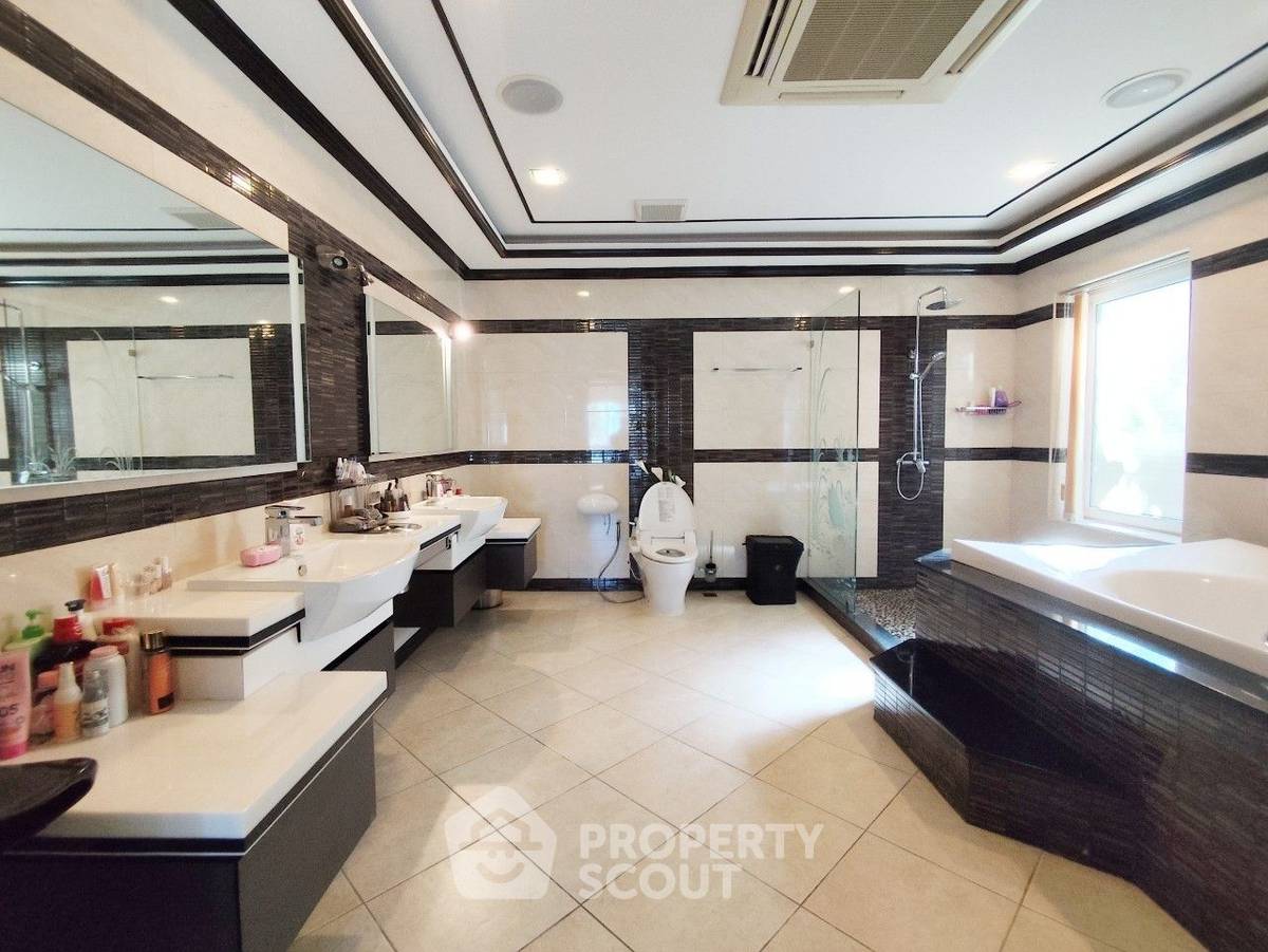 picture 4-BR Villa at Jomtien Yacht Club 3 close to Pattaya (ID 1972892) - 21/40
