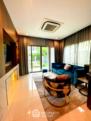 Houses for sale Bueng Kum : 3-BR House at Bangkok Boulevard Signature Ladprao-Serithai in Khlong Kum (ID 2186745)