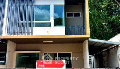 Townhouses for sale Central Plaza Bang Na : 3-BR Townhouse at Indy Srinakarin in Bang Kaeo (ID 2098432)