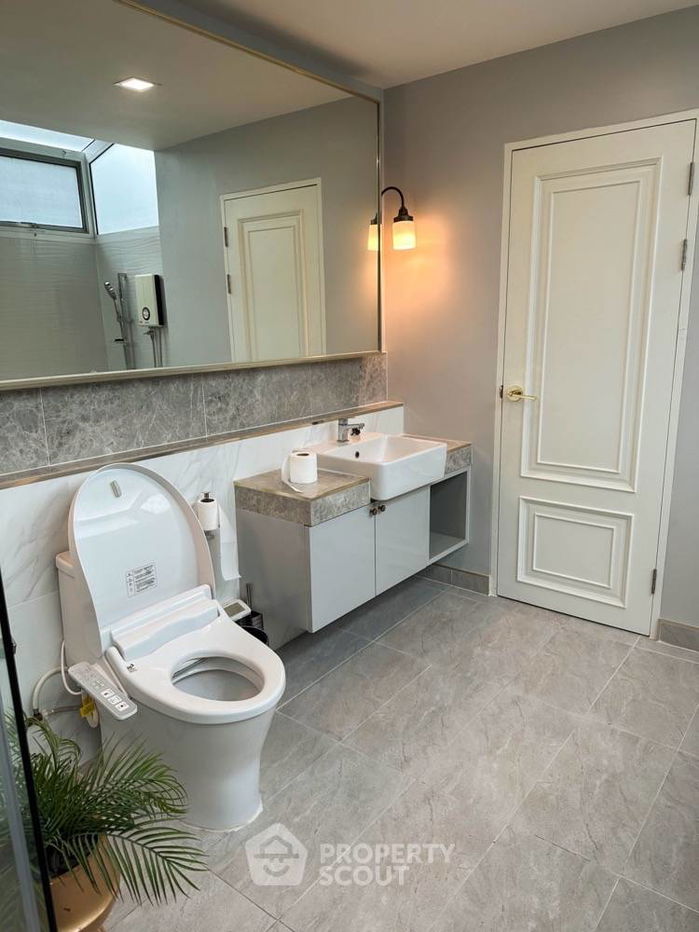 picture 4-BR House at Laddarom Wongwaen-Ramintra in O Ngoen (ID 1292733) - 3/8