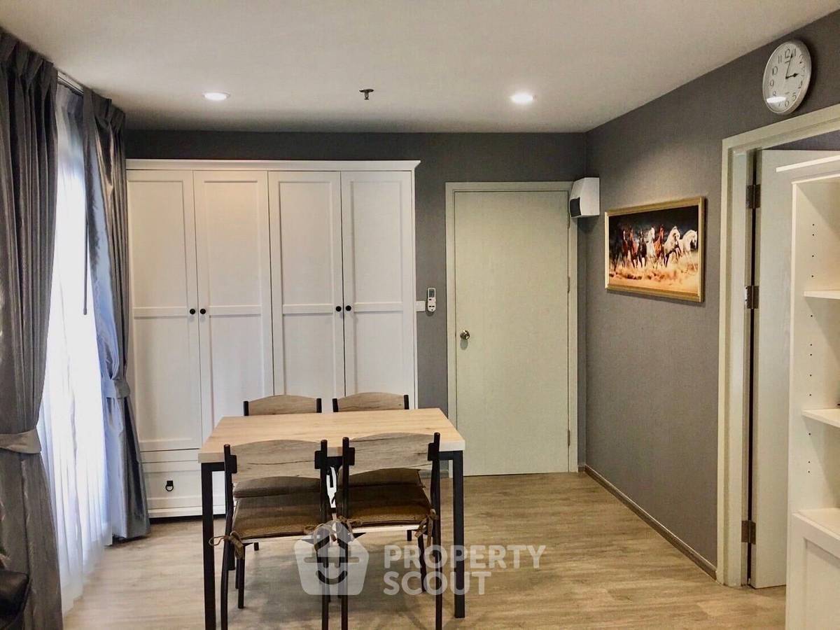 picture 2-BR Condo at Regent Home Bangson near MRT Bang Son (ID 738987) - 10/18