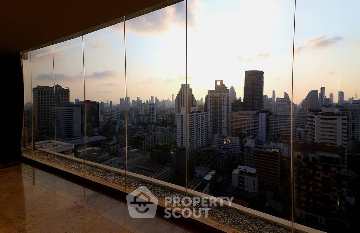 picture 4-BR Condo at The Master Centrium Asoke-Sukhumvit near MRT Sukhumvit (ID 1300422) - 16/25