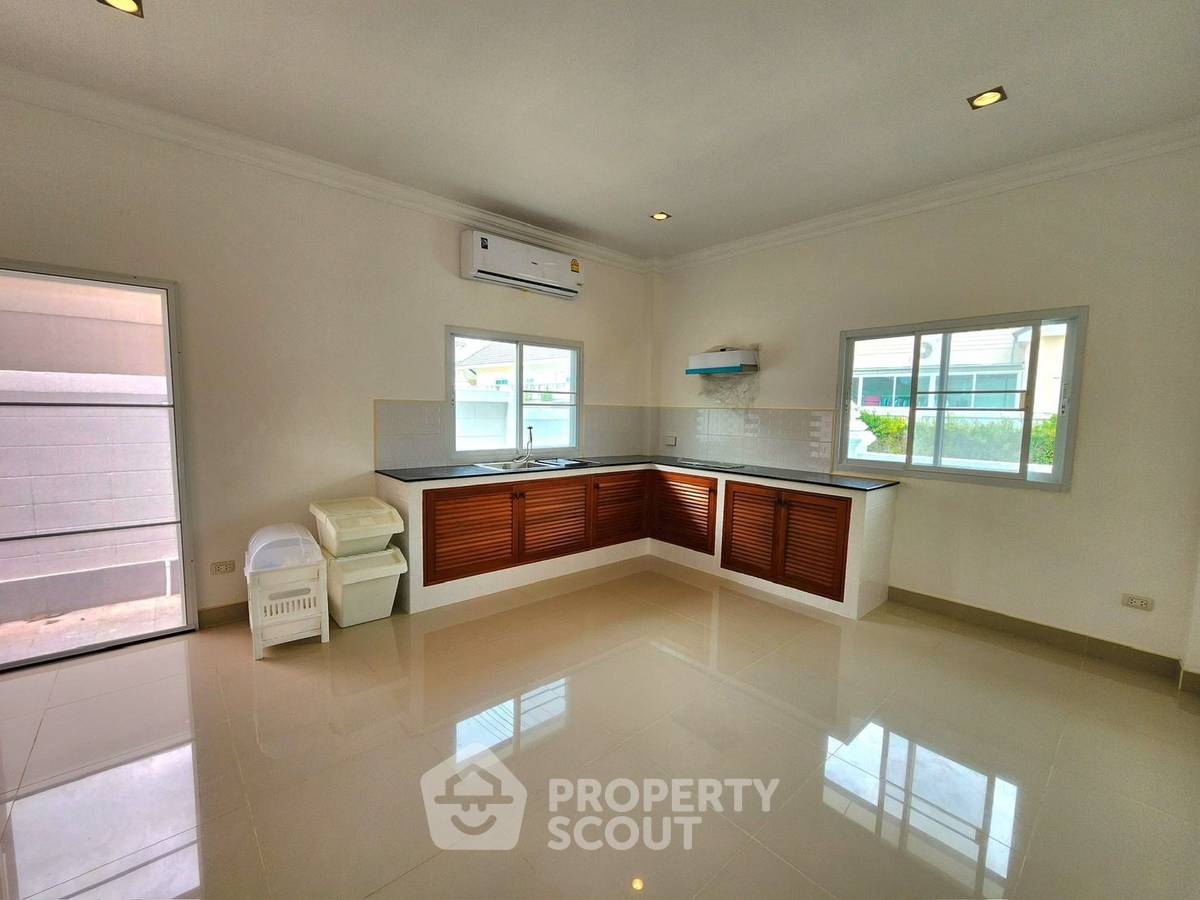 รูป วิลล่า 4-ห้องนอน ที่ บ้านโชคชัย 4 บางเสร่ ใน บางเสร่ (ID 2111273) - รูปที่ 7/15
