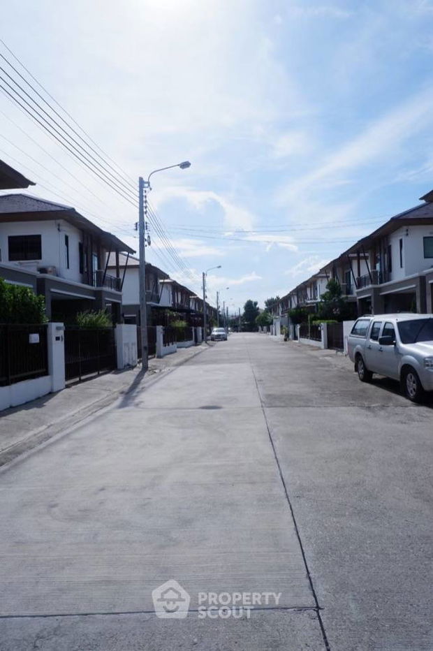 picture 3-BR House at Pruksa Ville 73 Patthanakan in Suan Luang (ID 1026958) - 10/12