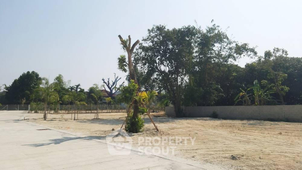 picture 860 m² Land for Sale in San Na Meng (ID 1092311) - 2/6