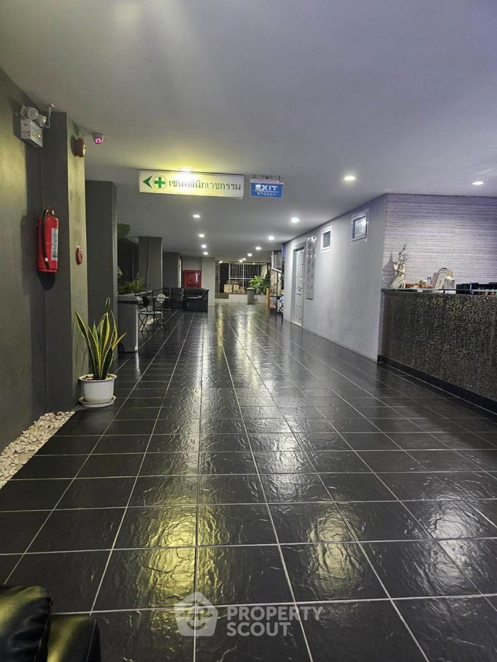 picture 3-BR Condo at Tropicana Condotel Pratumnak close to Phratamnak (ID 1920851) - 17/24