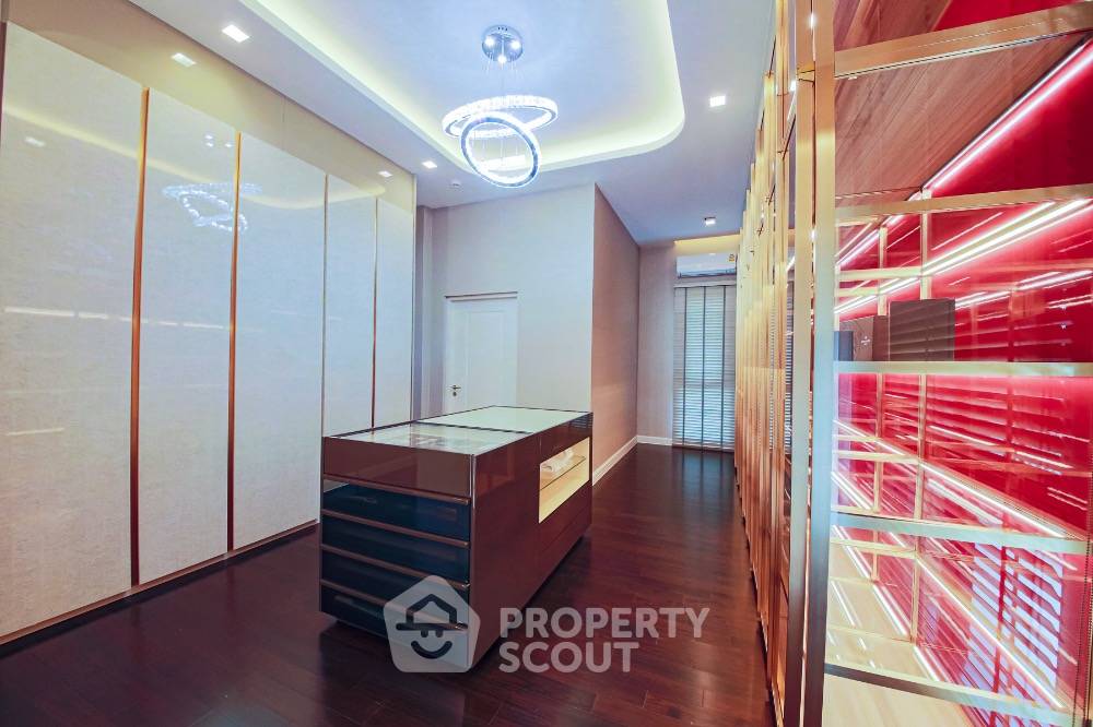 รูป บ้าน 5-ห้องนอน ที่ แกรนด์ บางกอก บูเลอวาร์ด กรุงเทพกรีฑา ใน คลองสามประเวศ (ID 1385585) - รูปที่ 25/48
