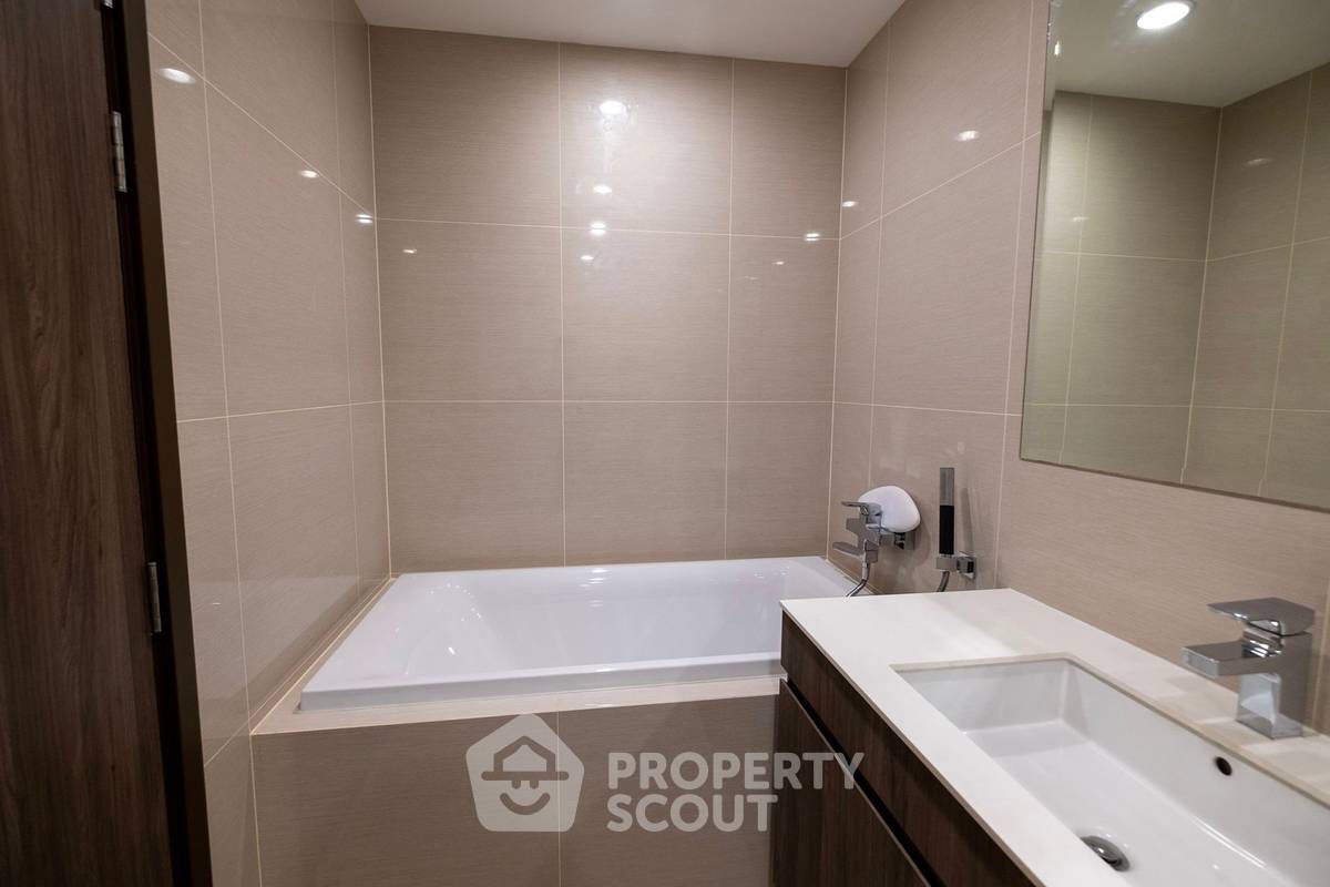 picture 2-BR Condo at Ideo Mobi Sukhumvit 66 near BTS Udom Suk (ID 1102034) - 8/14