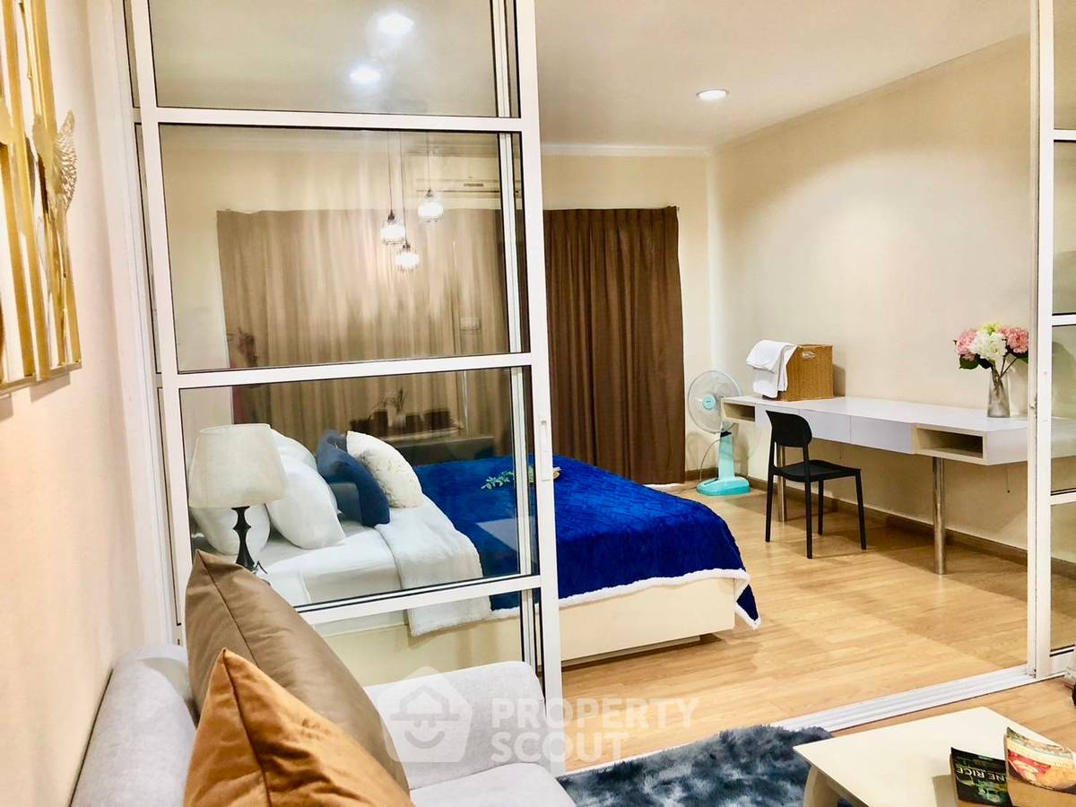 picture Studio Condo at Baan Klang Hua Hin Condominium close to Hua Hin Night Market (ID 2289815) - 10/13