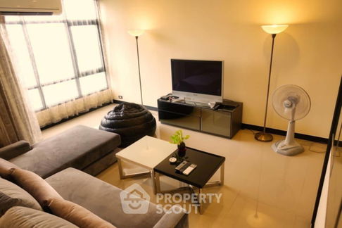 2-BR Condo at Phayathai Place near BTS Phaya Thai (ID 2016240)
