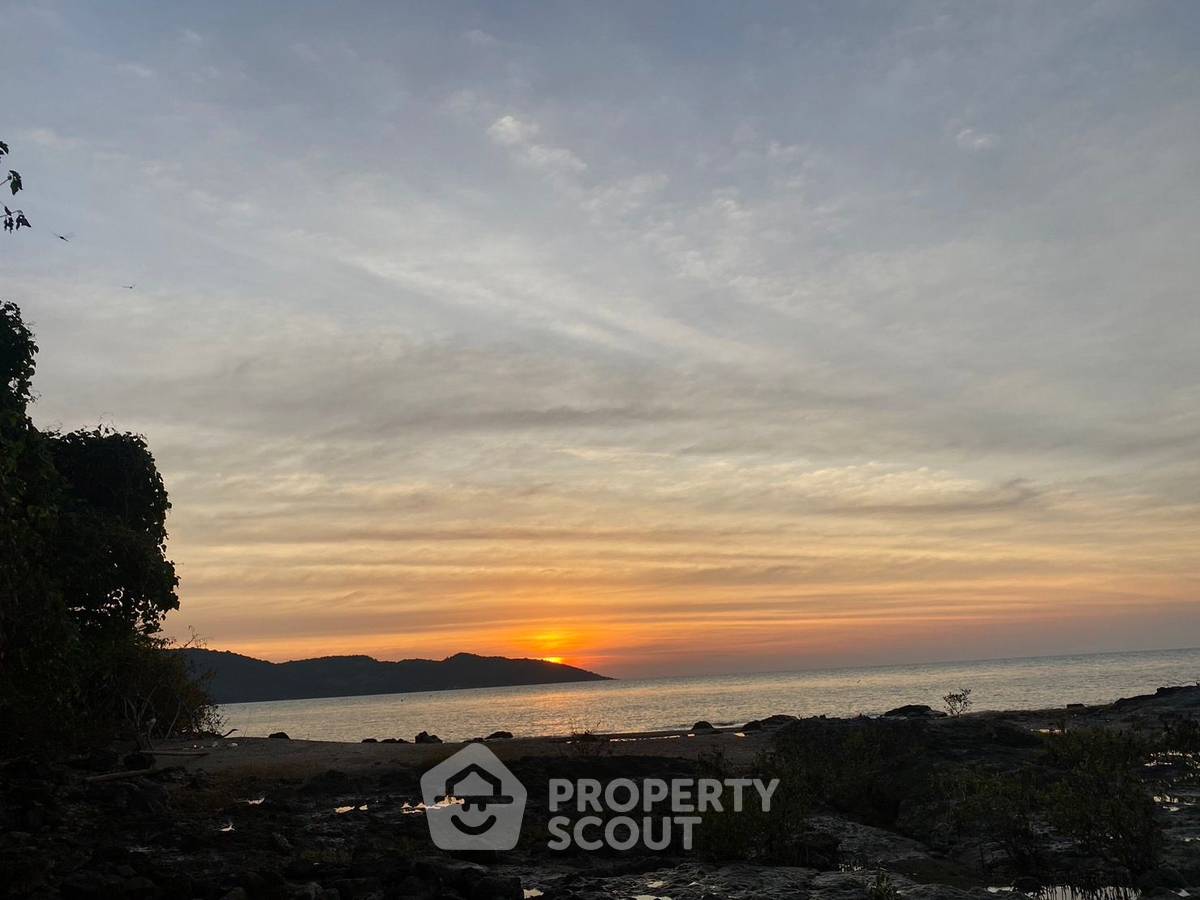 รูป ขายเกาะ 66512 ตารางเมตร ใน เกาะทะลุ (ID 1234642) - รูปที่ 1/23