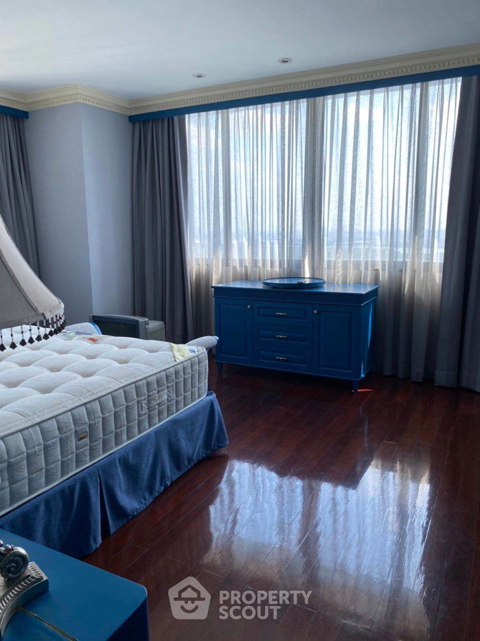 picture 3-BR Condo at Royal River Place in Bang Phong Phang (ID 708270) - 25/33