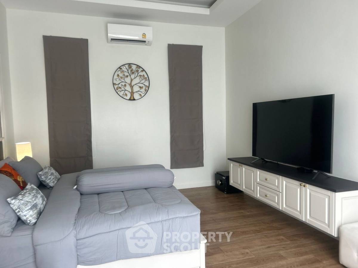 picture 3-BR Villa at Baan View Khao Hua Hin close to Artist Village Hua Hin (ID 2281867) - 8/25