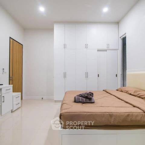 picture 5-BR Villa at Plumeria Pool Villa Hua Hin close to The Venezia (ID 1520489) - 12/14