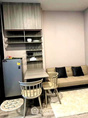 Condos for sale : 16th-Floor 1-BR Knightsbridge Prime Ratchayothin Near BTS Ratchayothin (ID 1177019)