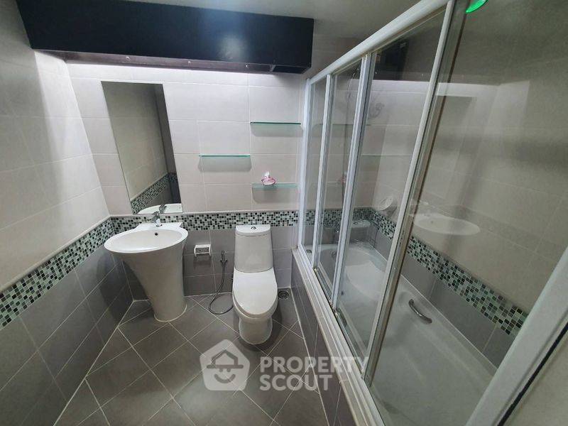 picture 1-BR Condo at Waterford Sukhumvit 50 Condominium near BTS On Nut (ID 1536791) - 20/22