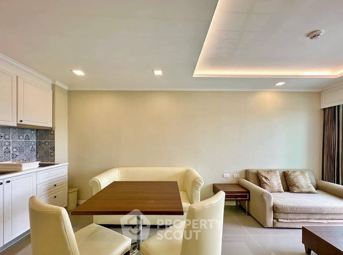 picture 1-BR Condo at The Orient Resort & Spa close to Pattaya (ID 2043375) - 3/7