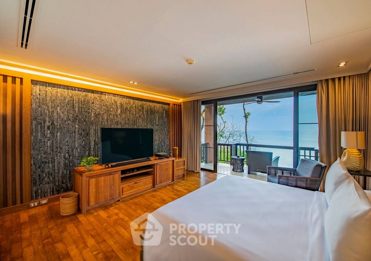 picture Sri Panwa - Outstanding 4-Bedroom Sea View Resort Villa at Cape Panwa Phuket (ID 1465273) - 29/50