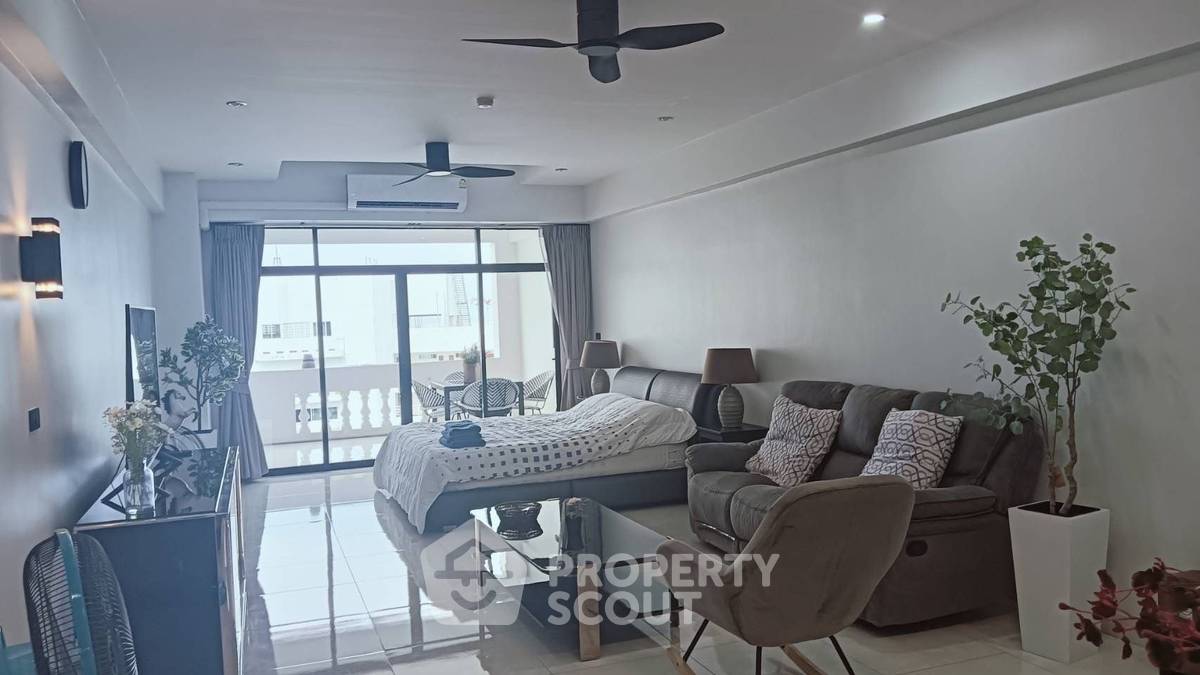 picture 1-BR Condo at Jomtien Complex Condotel close to Jomtien Beach (ID 2107278) - 7/19