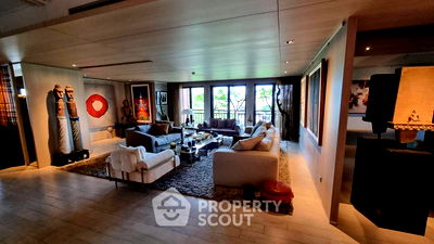 Condos for sale รพ.เซนต์หลุยส์ : 𝚃𝚑𝚎 𝙴𝚗𝚝𝚒𝚛𝚎 𝙵𝚕𝚘𝚘𝚛 𝚘𝚏 𝐒𝐮𝐩𝐫𝐞𝐦𝐞 𝐂𝐥𝐚𝐬𝐬𝐢𝐜 Condo (ID 1465858)