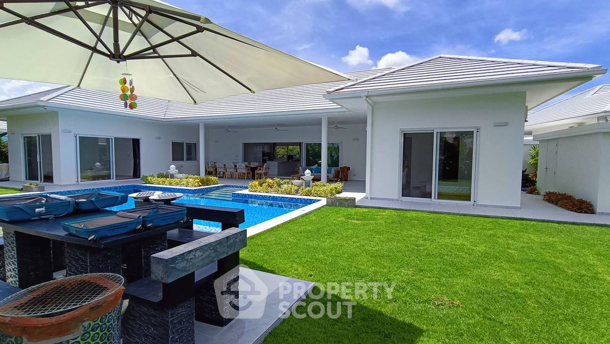 picture 3-BR Villa at Heliconia Villa close to Artist Village Hua Hin (ID 1532480) - 11/31