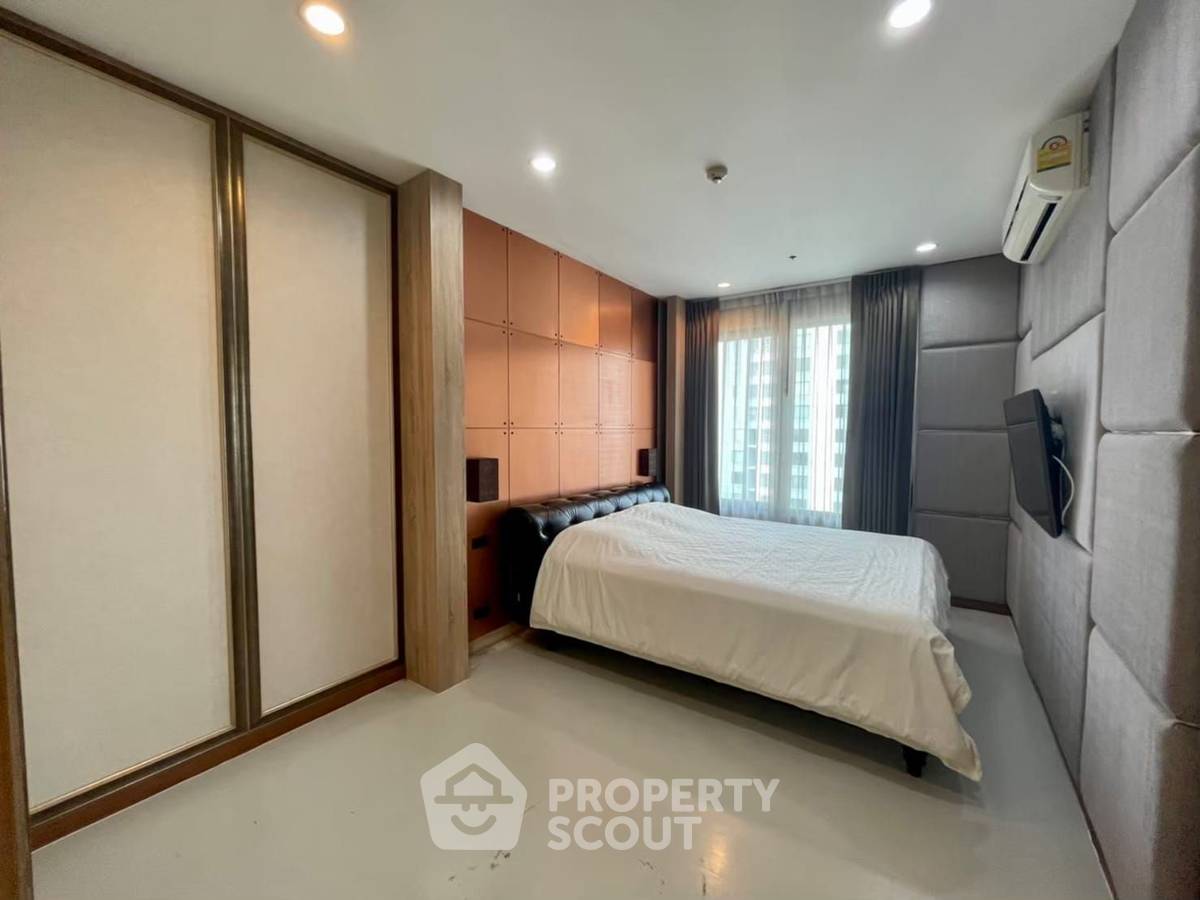 picture 3-BR Condo at Villa Asoke near MRT Phetchaburi (ID 924330) - 5/16