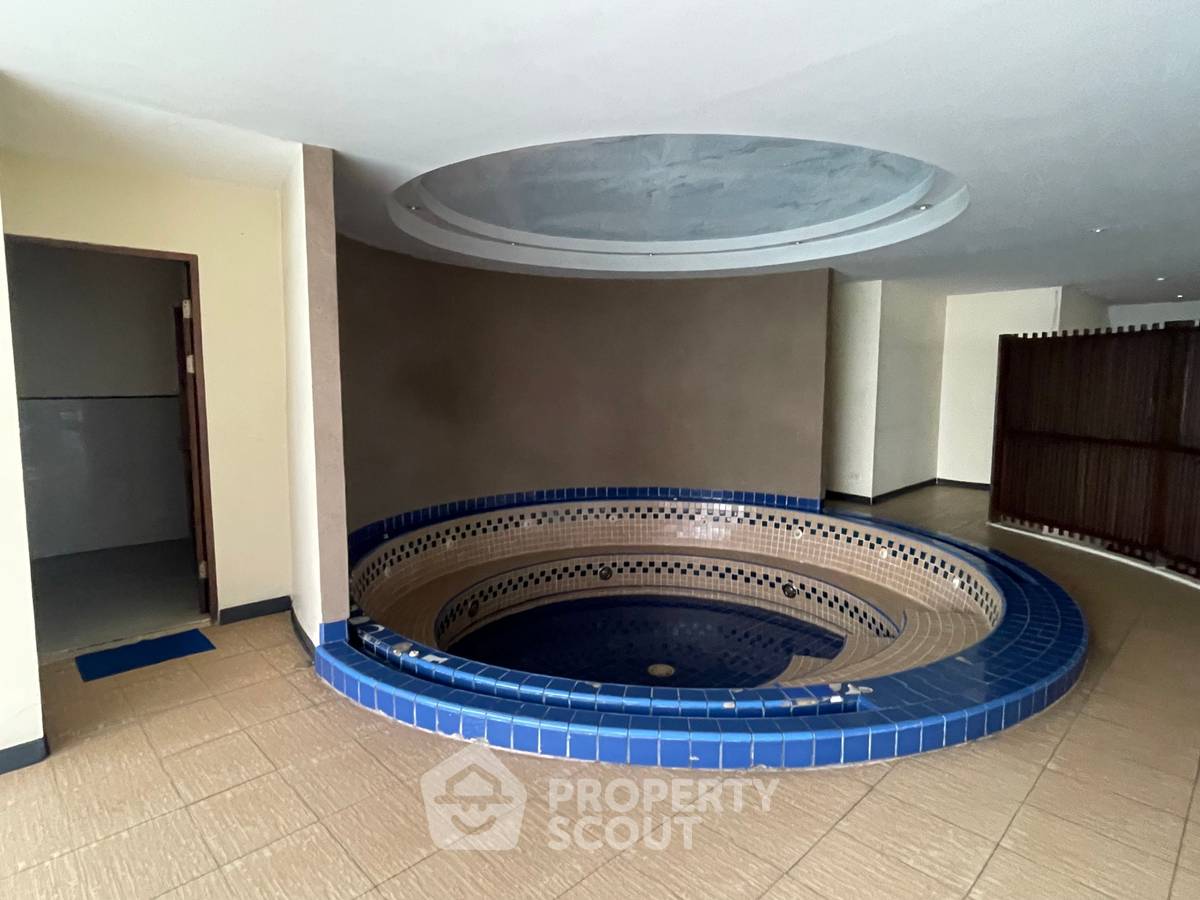 picture 5-BR Condo at Fairview Tower near BTS Asok (ID 1529055) - 43/48