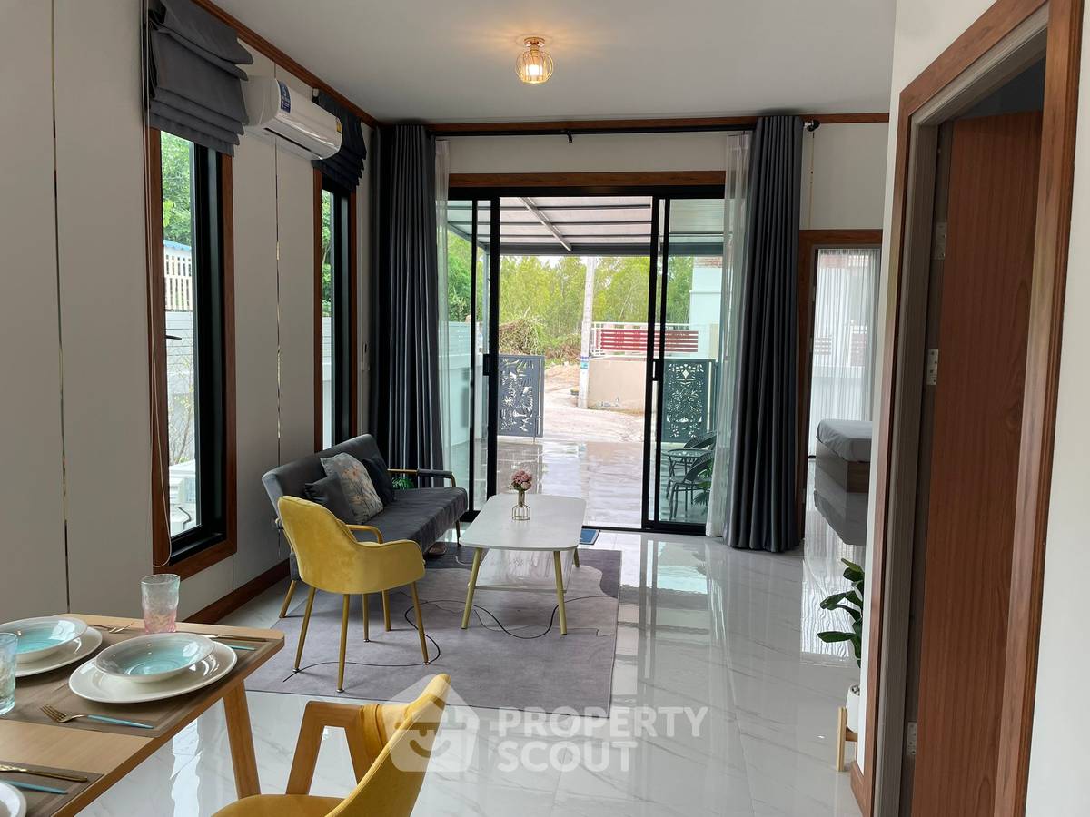 picture 2-BR Townhouse close to Hua Hin City (ID 2284807) - 7/16