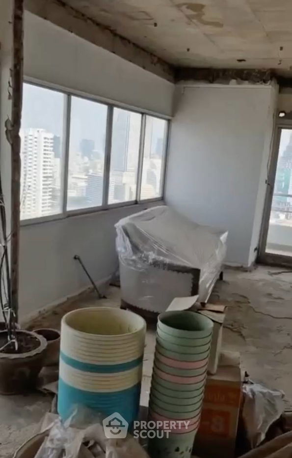 รูป คอนโด 3-ห้องนอน ที่ สายชล แมนชั่น ใกล้ BTS สะพานตากสิน (ID 2067155) - รูปที่ 1/5