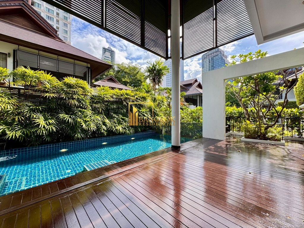 รูป Baan Sukhumvit 18 - Stunning 4 Bed House With Private Pool - BR28270SH - รูปที่ 33/53