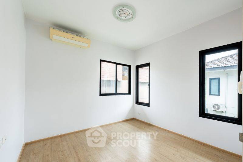 picture 3-BR Townhouse at Atoll Java Bay close to Suvarnabhumi Airport (ID 2150262) - 5/8