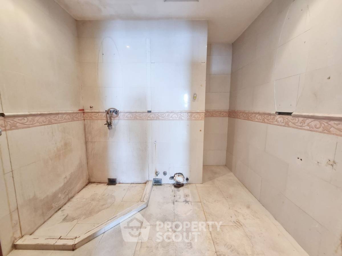 picture 2-BR Condo at P.S.T. City Home Condominium in Chong Nonsi (ID 2054208) - 5/10